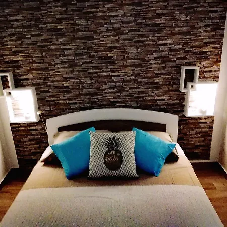 Apartman Tina 아파트 *