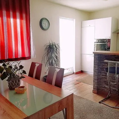 Apartman Tina 아파트