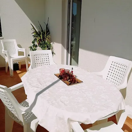 Apartman Tina *