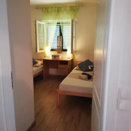 Apartman Tina *