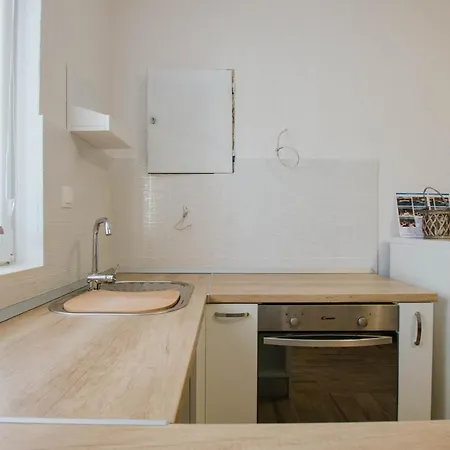 Apartman Tina 아파트 트로기르