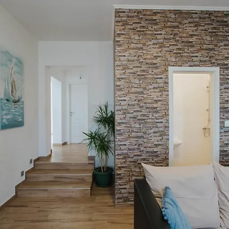 Apartman Tina 아파트 *