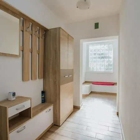 Apartman Tina 아파트 *