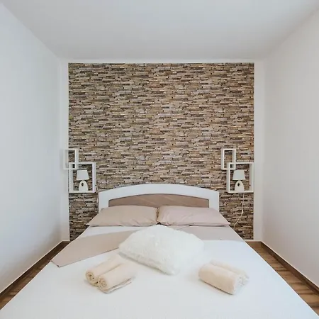 Apartman Tina